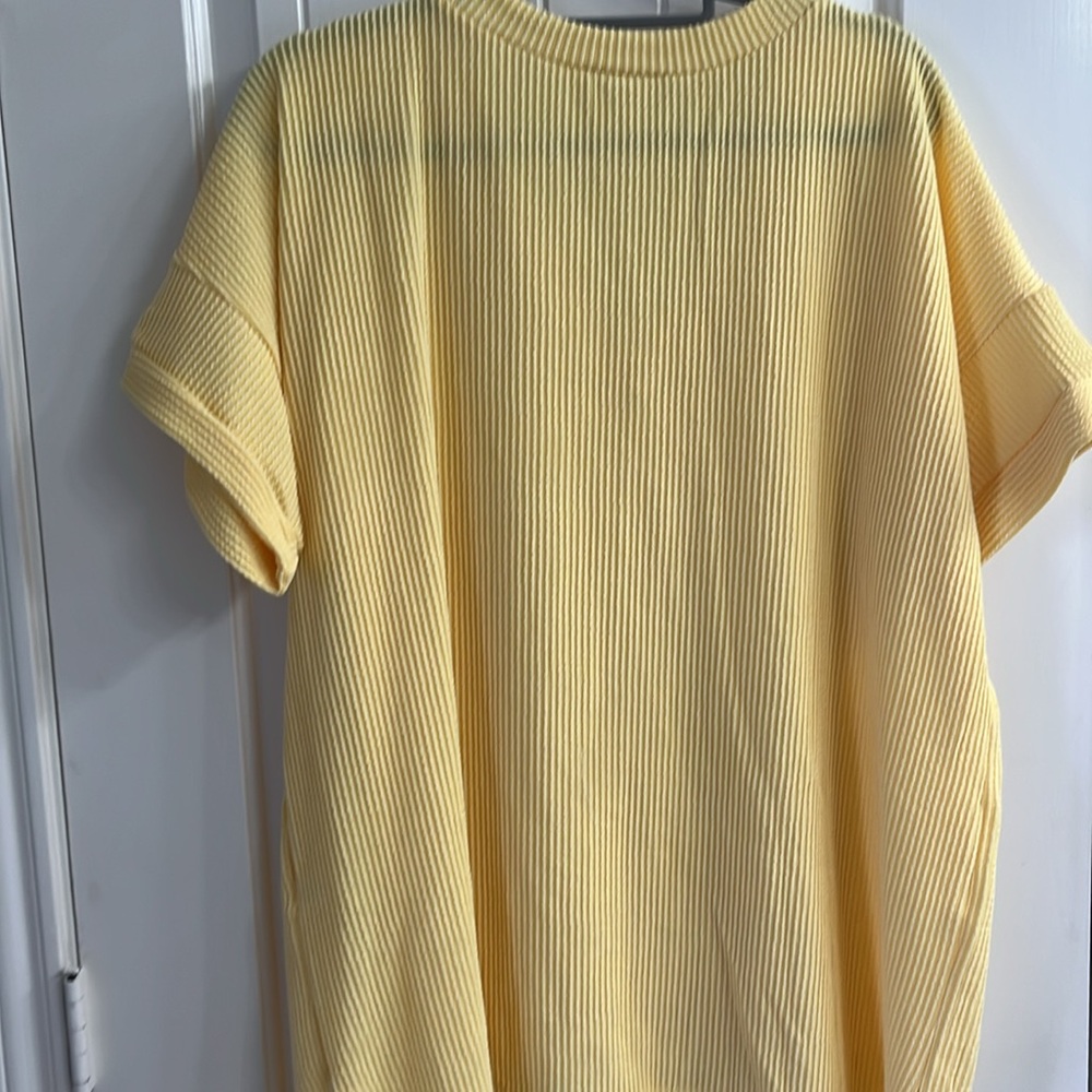 Yellow Ribbed V-Neck Top - Picture 4 of 4